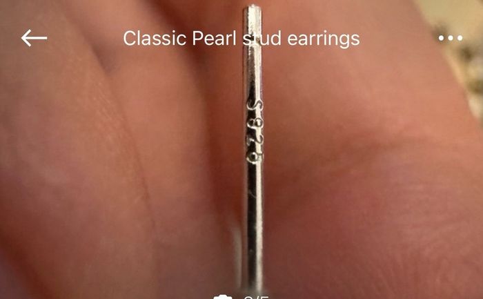 Classic Pearl stud earrings