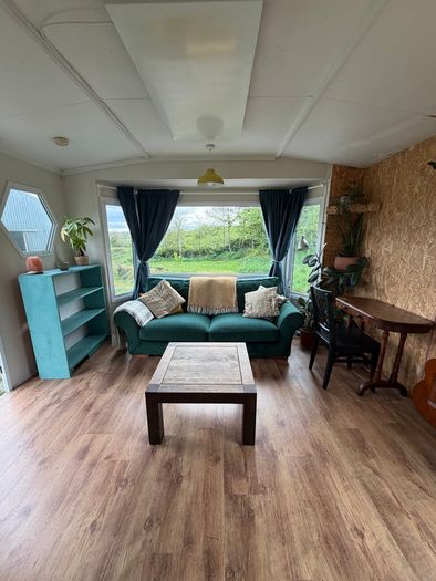 Renovated Mobile Home for Sale - Winter Pack