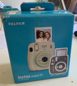 Fujifilm Instax Mini 11 Instant Camera