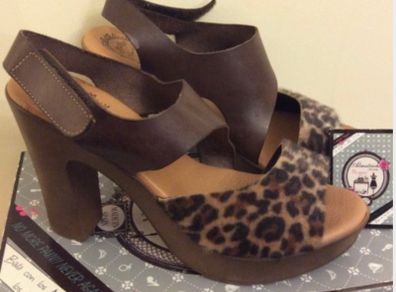Almatrichi No Pain Leather Sandals