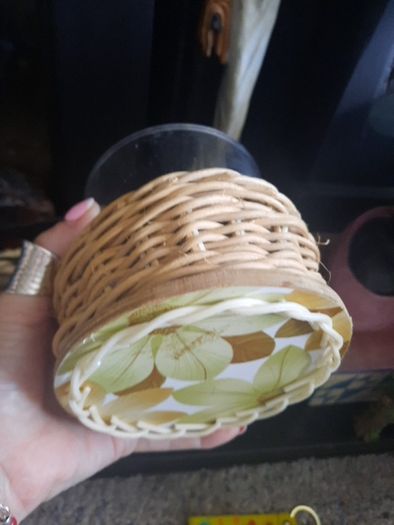 Pillar candle holder