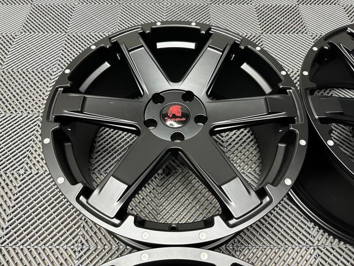 20" Inch Tomahawk Chinook wheels 5X120 VW Transporter Amorak 65.1