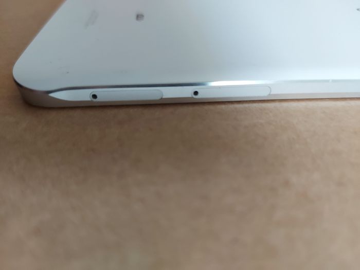 Samsung Galaxy A8, Model SCV 32, 2GB Ram, 32GB HDD, Android version 7.0, in excellent working and cosmetic condition