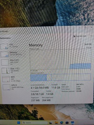 HP ProDesk 600 G4 SFF (i5 8th Gen) and power cable