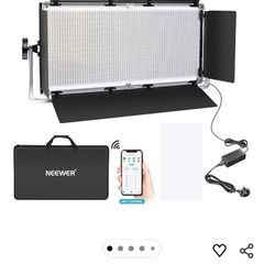 Neewer Professional 1904 LED Video Light with Intelligent Control System