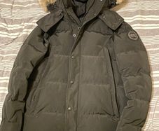 Canada Goose Wyndham Parka