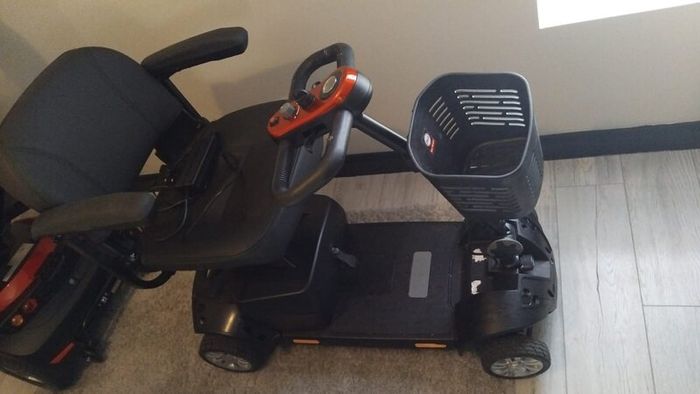 Mobility scooter