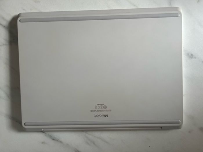 Microsoft Surface Laptop
