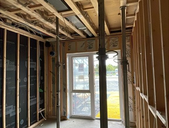 Builder / Carpenter / Contractor