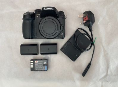 Panasonic Lumix GH4