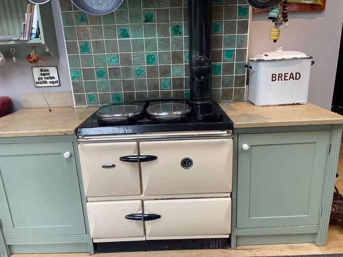 Waterford Stanley Brandon oil fired range cooker