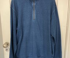 Uniglo Sweatshirt
