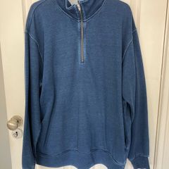 Uniglo Sweatshirt