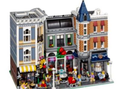 New Lego Assembly Square (modular building 10255)