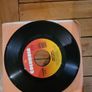 Billy Joel I Go To Extremes 7 inch Vinyl 1990 Columbia Image 2
