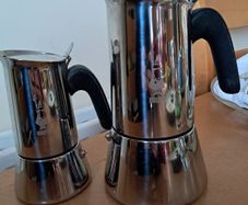 2 Stainless steel Bialetti Moka Pots