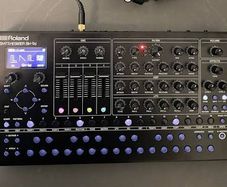 Roland SH4D