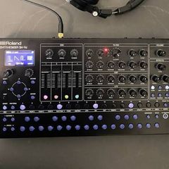 Roland SH4D
