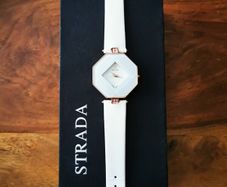 STRADA Genoa wrist watch