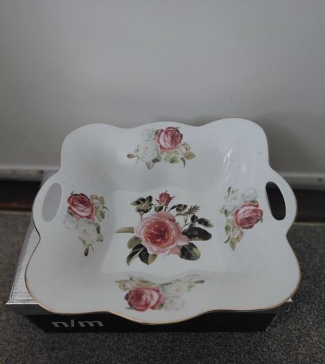 vase and bowl