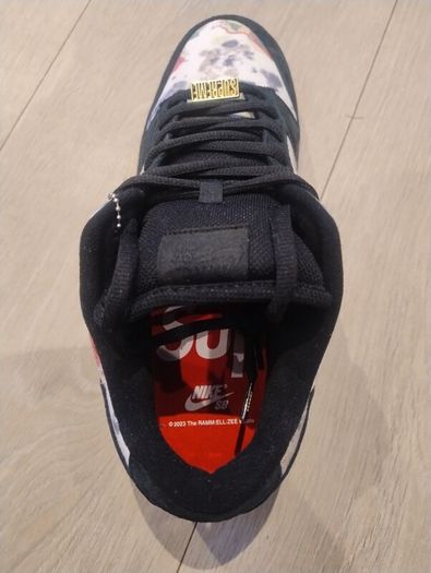 Nike supreme