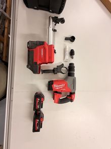 Milwaukee sds m18
