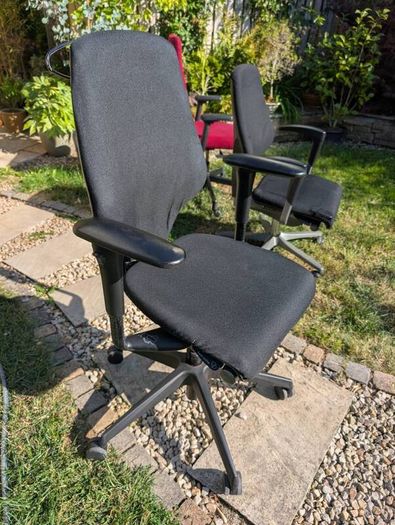 ergonomic office chair