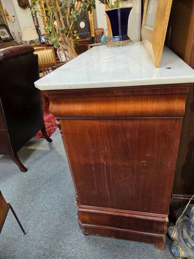 Antique Chest of Drawers