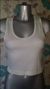 BNWT TopShop short white top size UK14 EUR42 Postage included