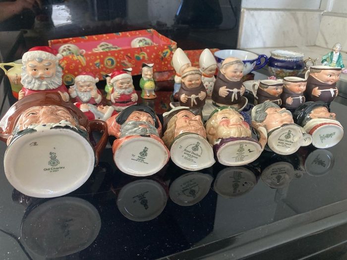 Royal doulton Goabel humble Wade Denton toy tea set figurine lot