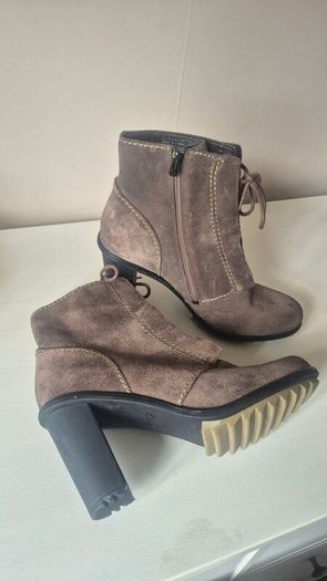 clarks brown suede ankle