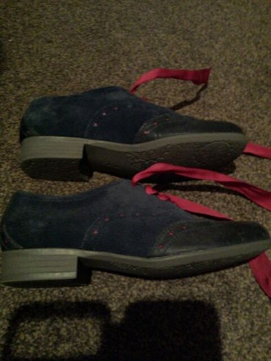 Clarks blue suede brogues