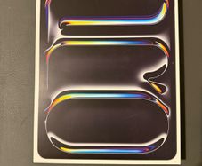 iPad Pro 13-inch,256GB (M5 2025) WiFi  (IRISH STOCK) Brand New Sealed 1 year Apple warranty