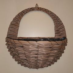 Hanging basket
