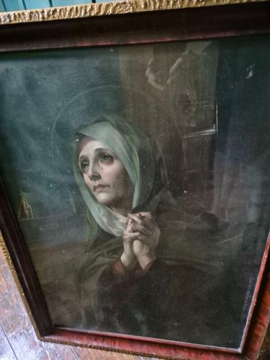 Vintage 1934 large print Mater Dolorosa glass wood framed