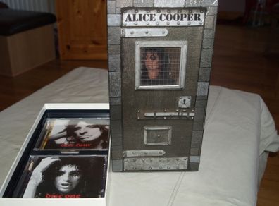 The Life and Crimes of Alice Cooper.4 CD's.N.Mint.Collectors box set