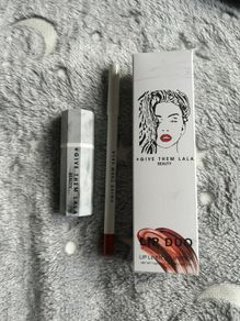 New Give them La La lipstick and liner.