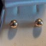 ladies 9ct gold earrings Image 2