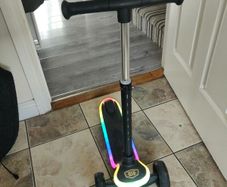 3 wheel light up scooter