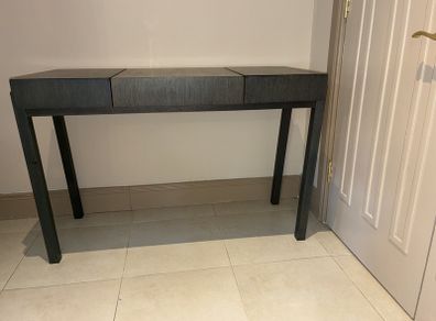 Contemporary lift top desk