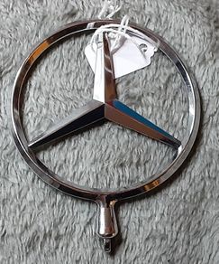 Mercedes bonnet  badge