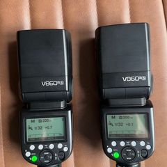 Godox v860iii x 2 Sony
