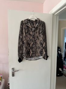 blouse