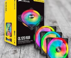 10x Corsair iCUE QL120 RGB 120mm Fans - Black