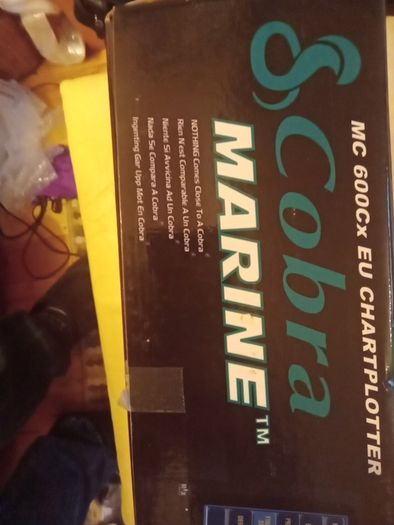 cobra colour marine chartplotter