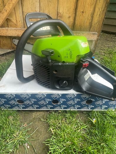 chainsaw