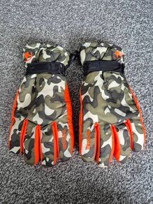 Thinsulate gloves
