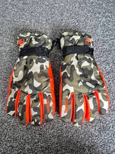 Thinsulate gloves