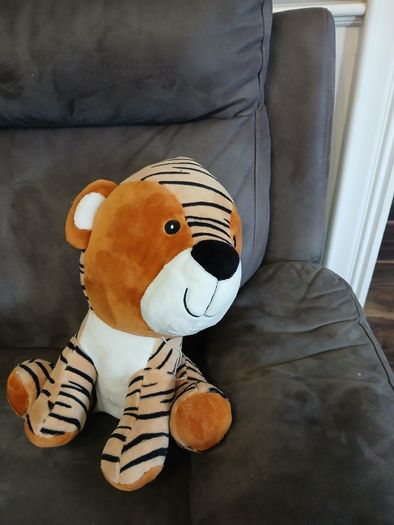 Playroom clear out - Huge assortment soft toys and teddies excellent condition great value