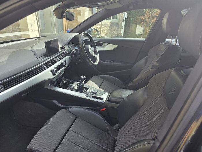 Audi A4 2017 2.0 TDI SLine Ultra 190PS